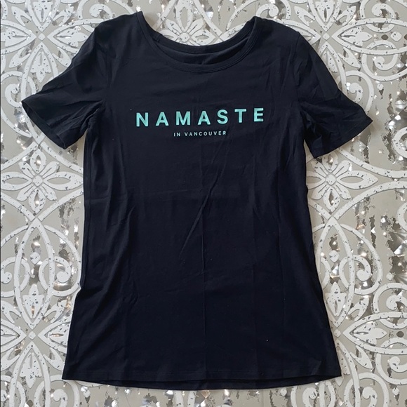 LULULEMON Black Namaste in Vancover Love Tee - Picture 3 of 8